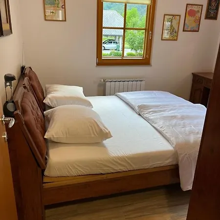 Vila Valanga דירה *